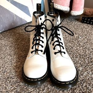 Dr. Martens. Size: 9. Color: White
